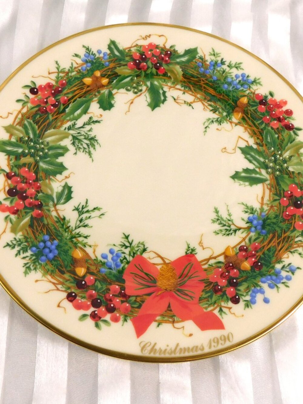 Lenox Colonial Christmas Wreath Plate 1990 # 26970